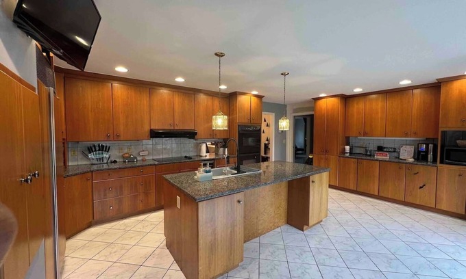 Dauberville House | The Majestic Retreat Estate