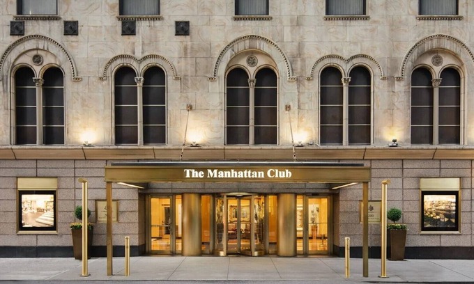 Central New York City Condo | The Manhattan Club for the Macy's Thanksgiving Day Parade