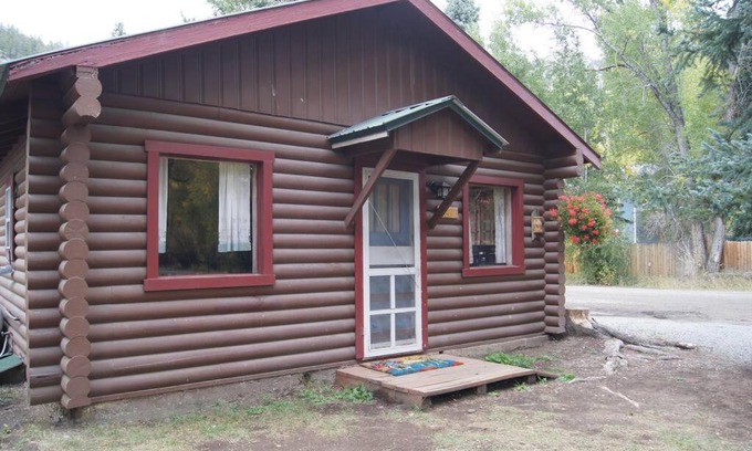 Lake City House | The Marigold Cabin with Mountain Views
