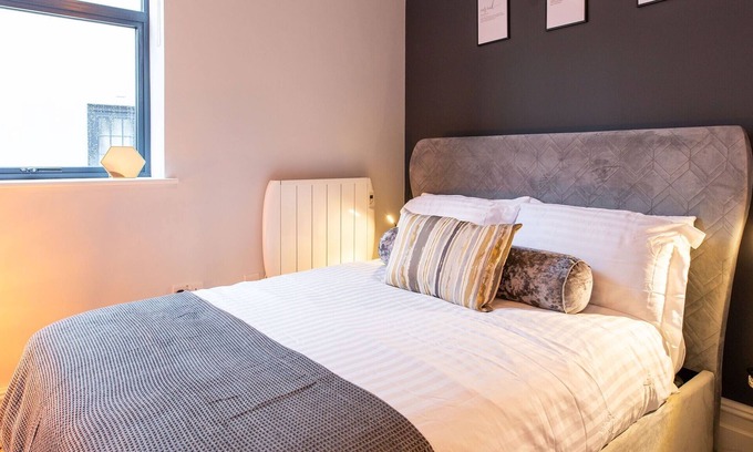 Pontcanna Apartment | The Mews - EV Charger - Garden - DYZYN
