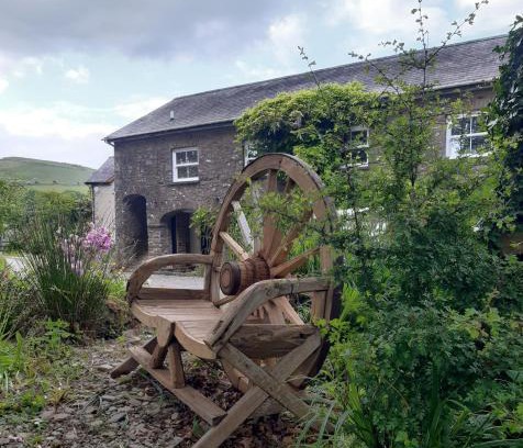 Llandeilo Apartment | The Mews, Talley