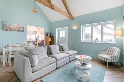 Eleighwater House | The Milking Parlour - Heavenly Views Cot