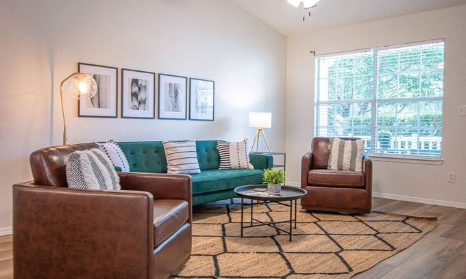 Fayetteville House | The Mimosa - 3 mi to DT Fayetteville and UofA