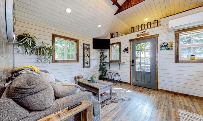 Evergreen House | The Montclair Drive Delight