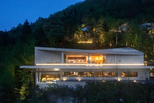 Guang'an Hotel | The Mount Route