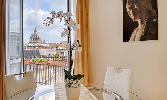 Quartiere XIII Aurelio Apartment | THE MUSE your home facing St. Peter’s Dome
