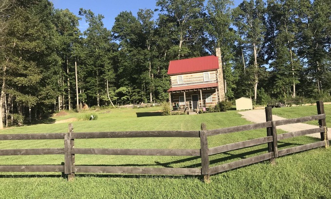 Barboursville Cabin | The Natchez - quiet front porch & rockers.