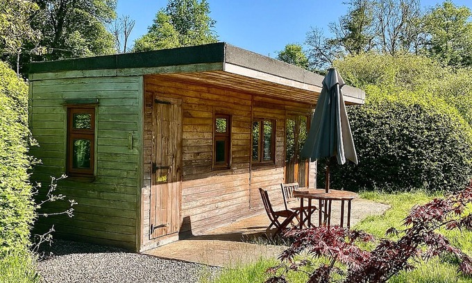 Carmarthen Cabin | The Nature's Nook with HotTub and Free WIFI in Blaen-y-coed, United Kingdom