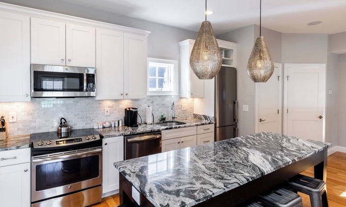 Fifth Ward House | The Newport Lofts - 595 Thames Street