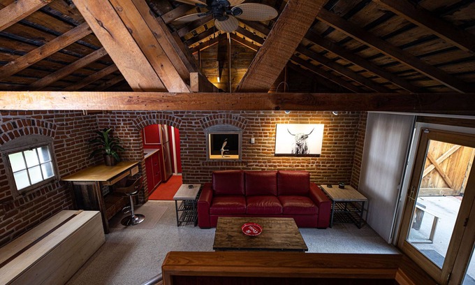 Alamosa House | The Nine13 *One of a kind home near downtown Alamosa*