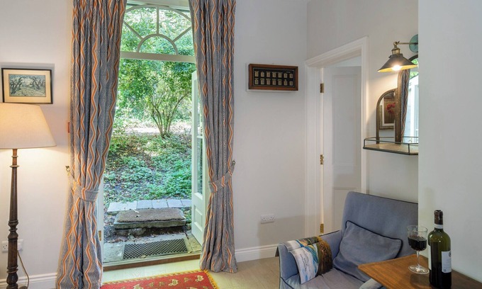 Shrewton Cottage | The Nook at Henge Estate