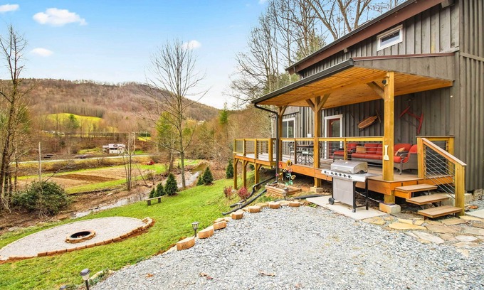 Frank Cabin | 'The Nuthouse on Squirrel Creek': Ski, Hike & Fish