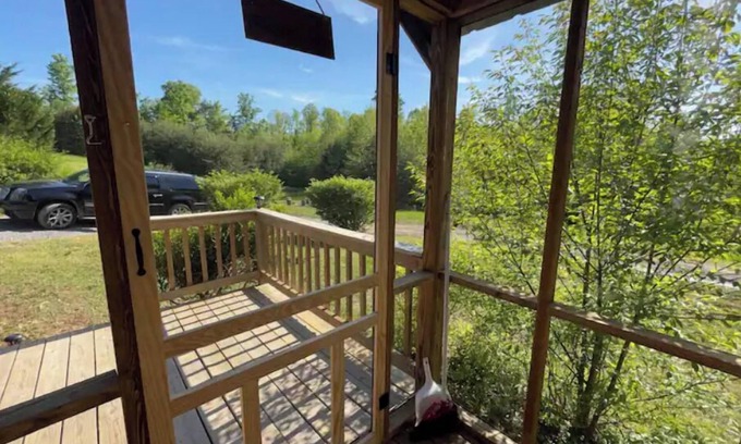 Ansted Cabin | The Oak Oasis - Gorgeous views and a hot tub