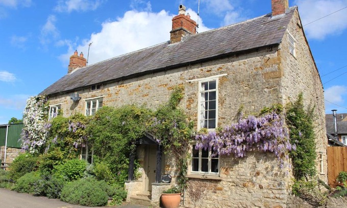Towcester Bed & Breakfast | The Old Bakery Barn