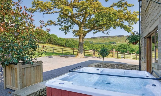 Charlesworth Cottage | The Old Barn Cottage