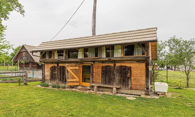 Metlika House | The Old Barn near Kolpa River, Gradac, Slovenia