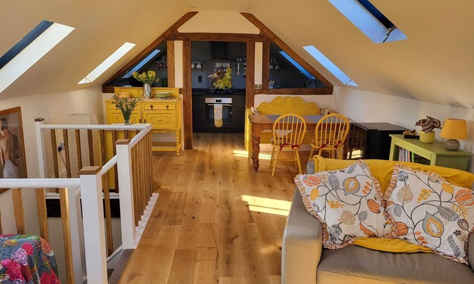 Offham Cottage | The Old Dairy, 200 years old and newly converted