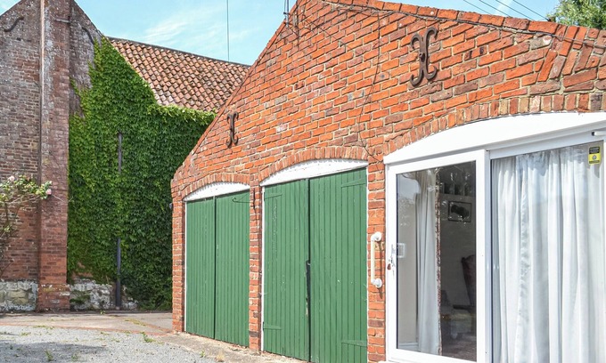 Louth Cottage | The Old Farm Cottage