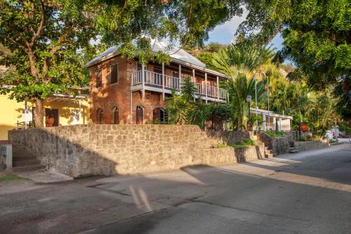 Oranjestad Apartment | The Old Gin House