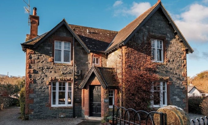 Newton Stewart House | The Old School House, with 8 person hot tub.