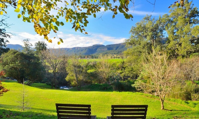 Kangaroo Valley House | The only property in the village with your own pool and river access