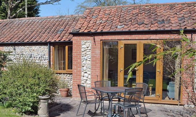 Thorpe Market Cottage | The only tangle you would perhaps find yourself in is over what to do first.