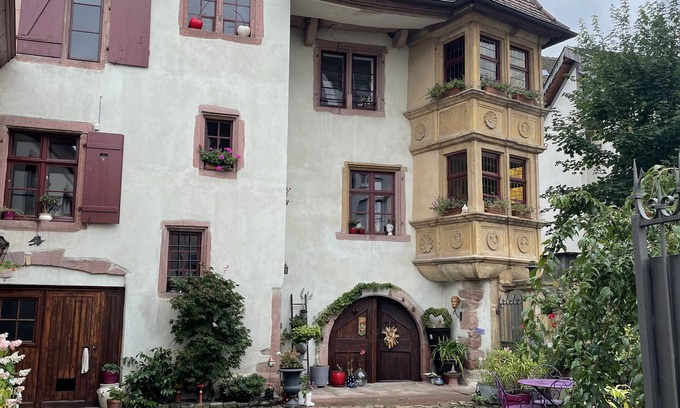Ribeauville Apartment | The oriel of the "cité des ménétriers