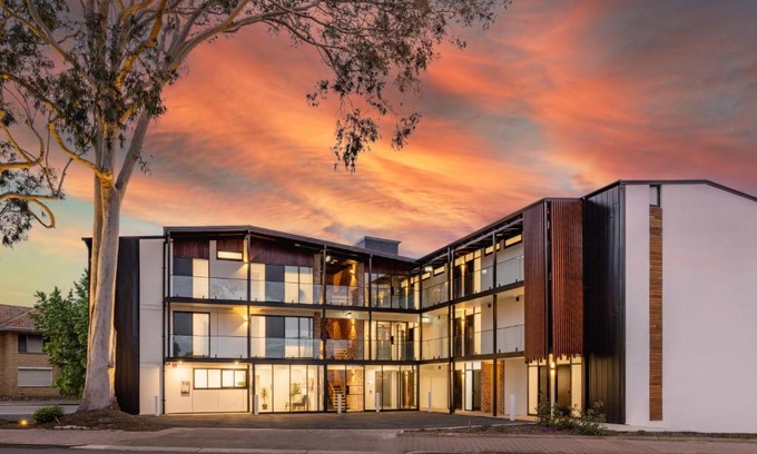 Fullarton Hotel | The Osmond Motel & Apartments