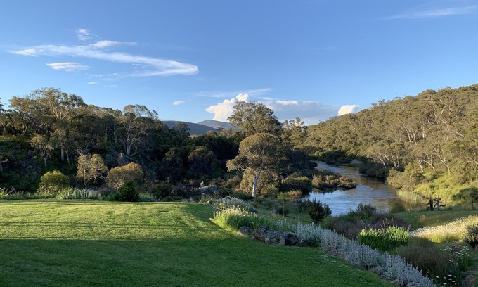 Yaouk Cottage | The Outpost in the Snowy Mountains