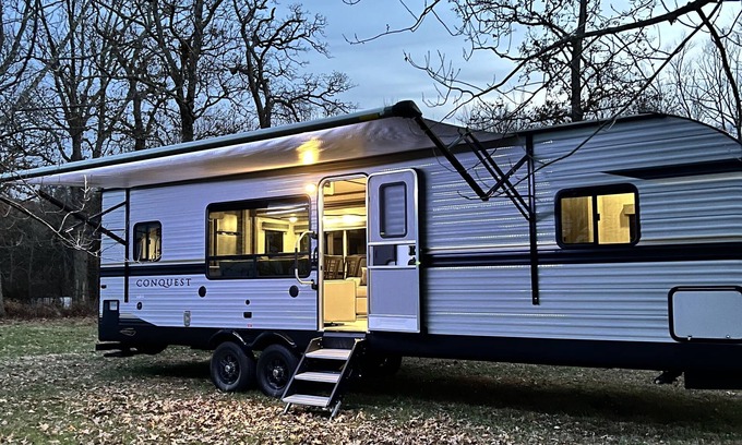 Linn Creek House | The Ozarks Travel Trailer Luxury