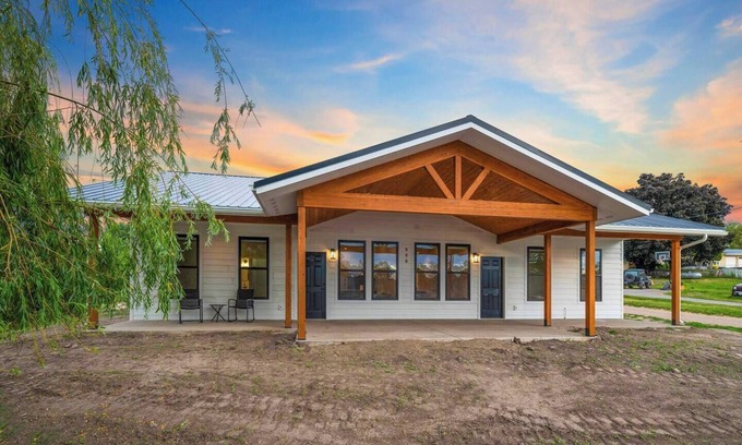 Polson House | The Pack's Place