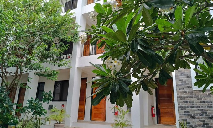Muntinlupa Hotel | The Palines Aparthotel near Brittany Palazzo Evia Alabang