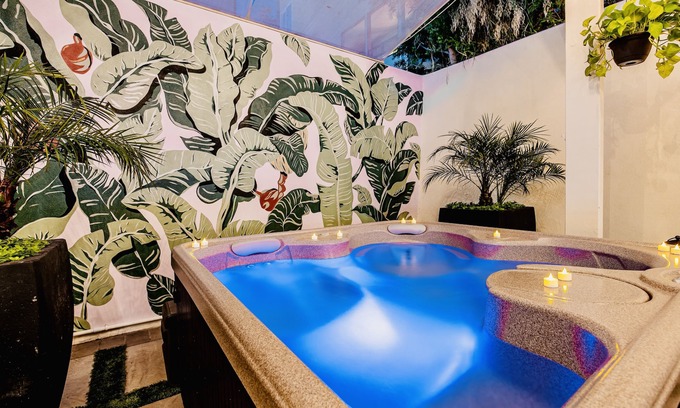 Bankers Hill Apartment | The Palms Zen Villa! Amazing Amenities & Location by Little Italy & Convention C