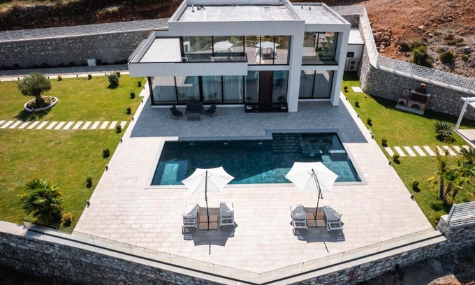 Shkoder Villa | The Panoramic Villa