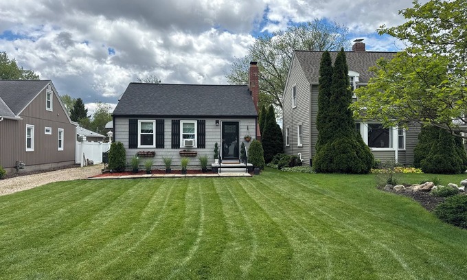 Vermilion Cottage | The Peach Orchard Cottage