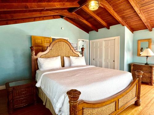 Key Largo Hotel | The Pelican Key Largo Cottages