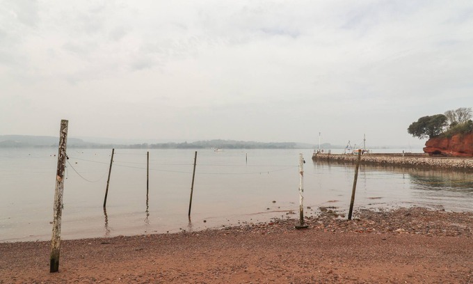 Lympstone House | THE PEPPER POT, pet friendly, character holiday cottage in Lympstone
