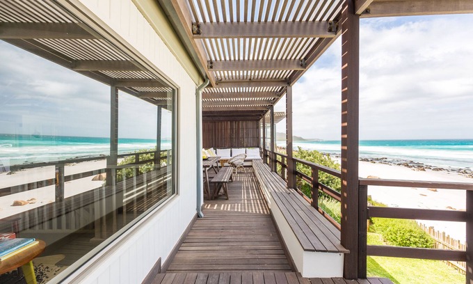 Redhill House | The perfect beach bungalow