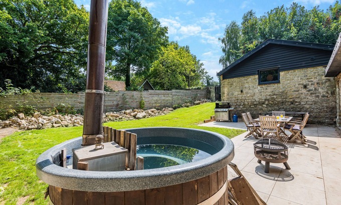 Maidstone House | The Piggery - West Farleigh