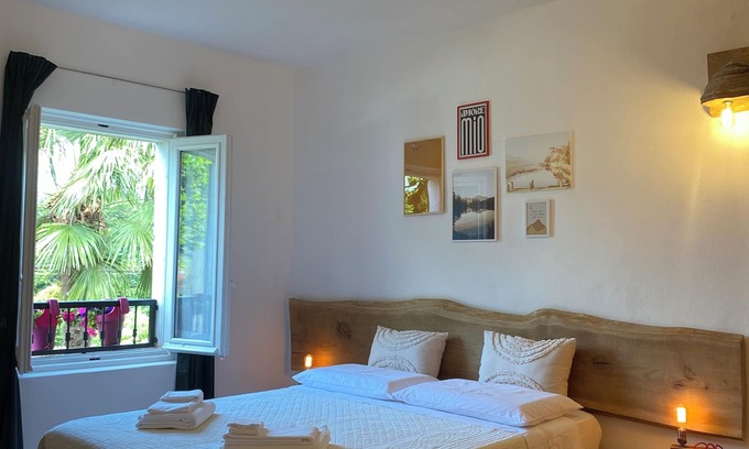 Orta San Giulio Apartment | The Pink House of Riso Amaro In the painted village Legro of Orta San Giulio