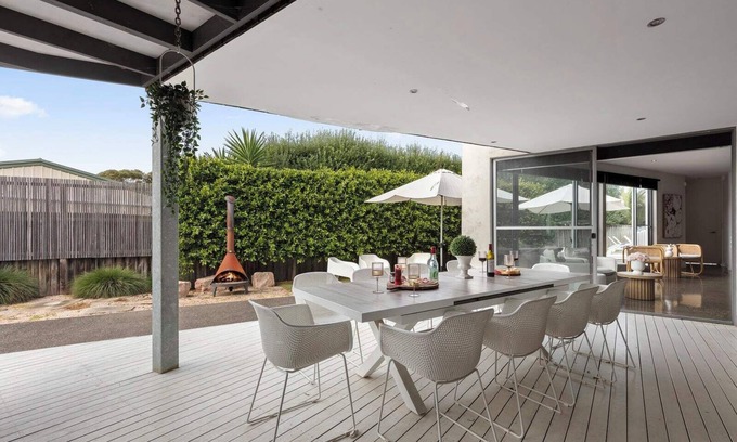 St Leonards House | The Point Entertainer I Heated Pool & Pizza Oven