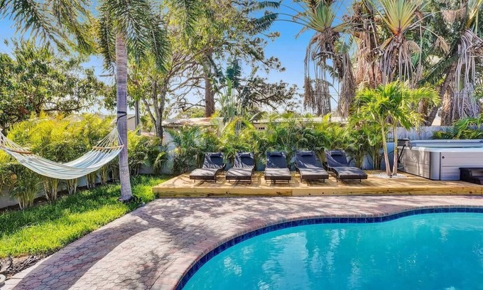 Beachway Estates Villa | The Pompano Beach House