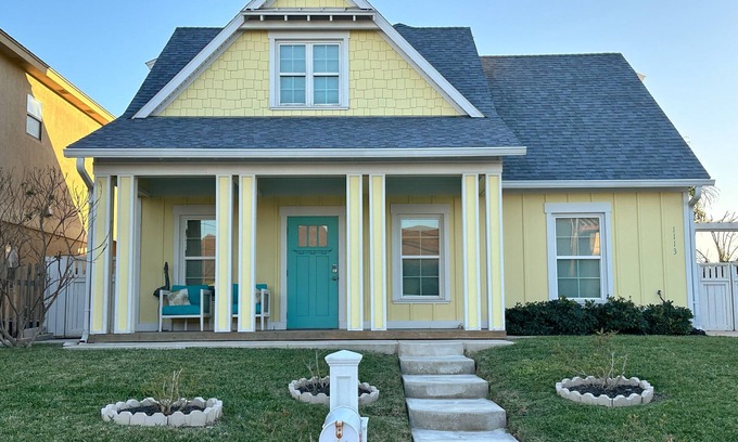 Port Isabel House | The Pompano House