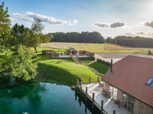 Cowlinge House | The Pond Barn