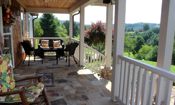 Jefferson Cabin | The Ponderosa Available Labor Day Weekend!