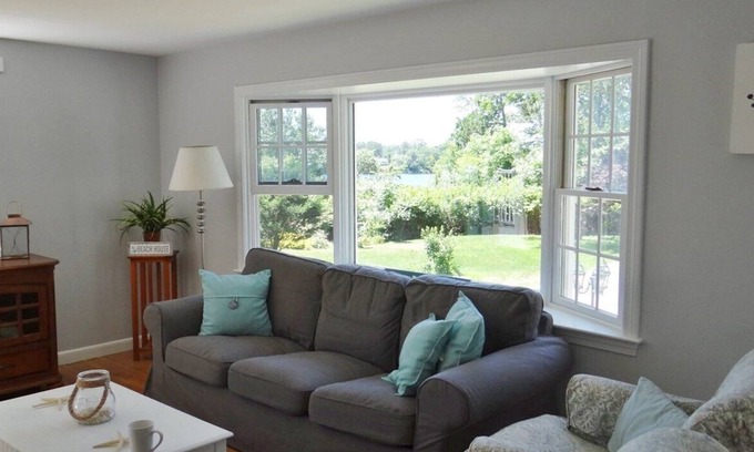 West Dennis House | "The PondView" - Great 3 Bdrm Peaceful Location .West Dennis Beach 9/10 mi.