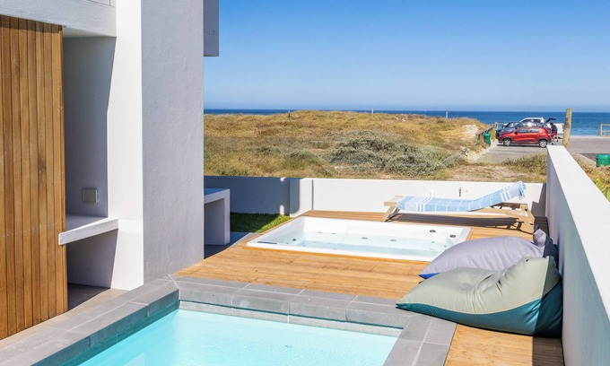 Sunset Beach Apartment | The Pool-House @ Ocean 9