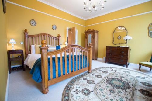 Cheltenham House | The Portland Guesthouse
