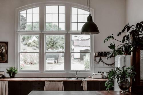 Waratah House | The Post Office Waratah - Luxury Wilderness Escape