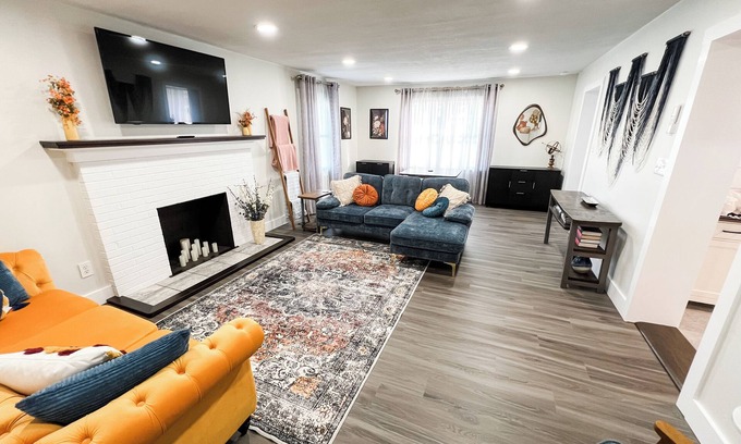 Leonardtown House | The Primary House - A Charming 3 Bedroom House in Leonardtown, MD